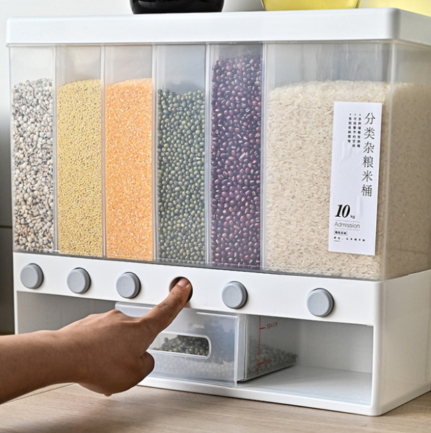 Dry food dispenser, wall-mounted rice container, bulk food storage. The cereal boxes can hold six types of cereal.